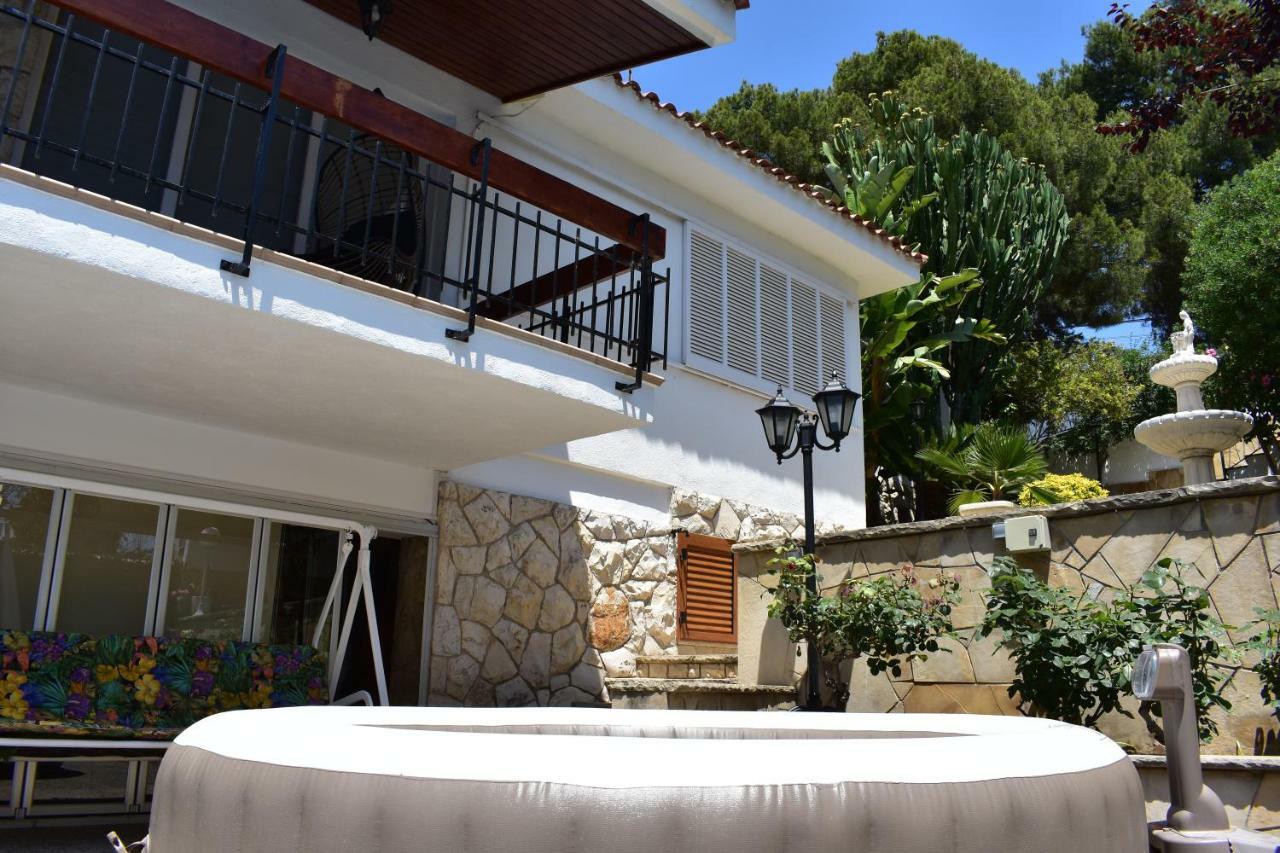 Villa Garden Таррагона Экстерьер фото