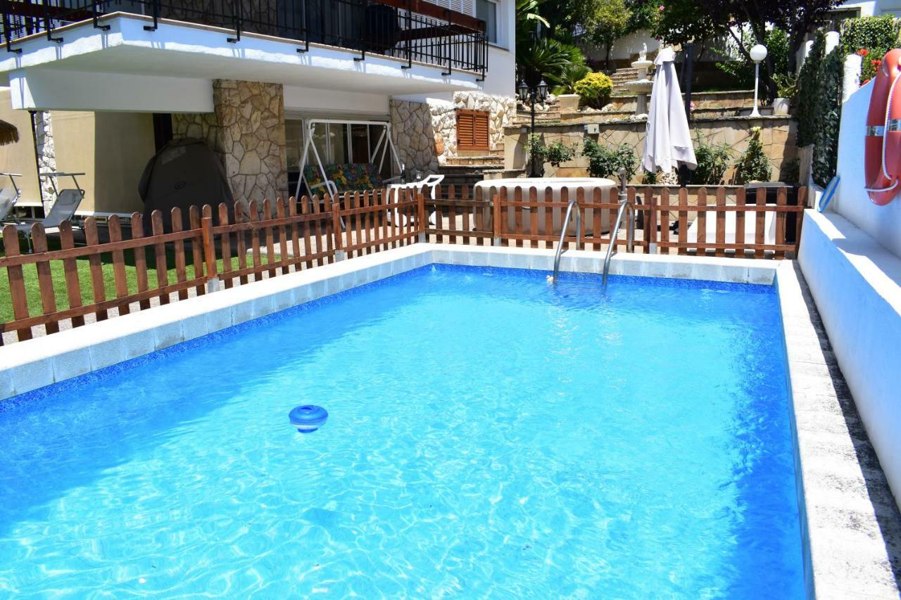 Villa Garden Таррагона Экстерьер фото