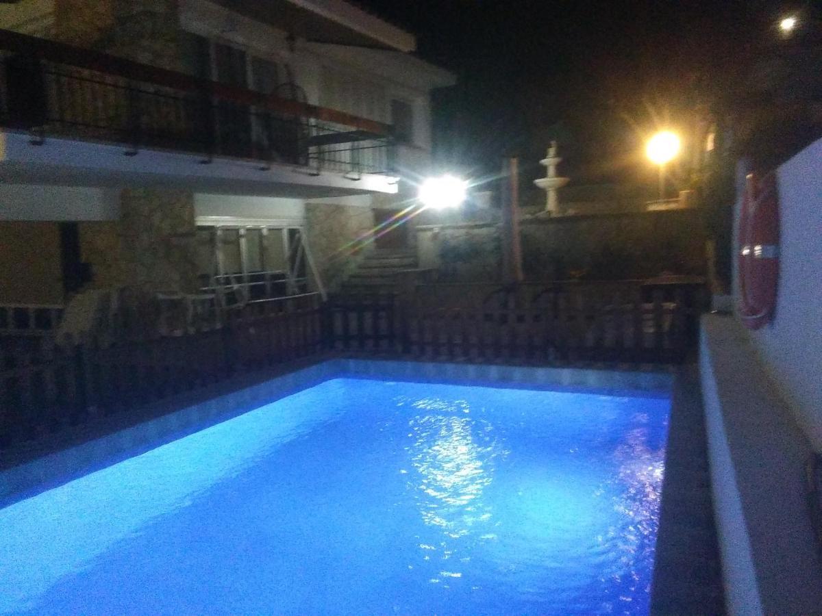 Villa Garden Таррагона Экстерьер фото